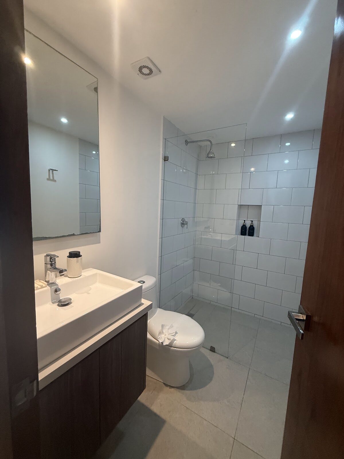 Baño completo de la unidad